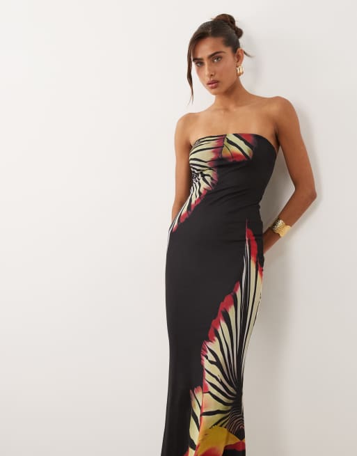 Murci – Exklusivt – Svart och röd, blommig maxiklänning i mesh med bandeau-ringning och fishtail-design, 3 av 4