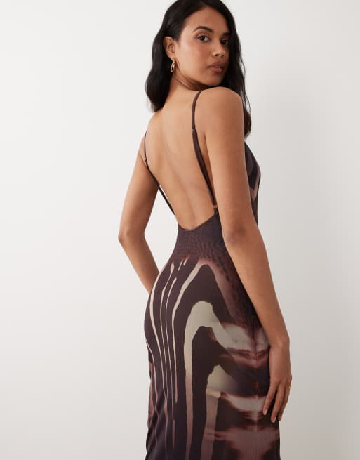 Murci - Premium - Brun formende bodycon-maxikjole i mesh med dyb rund ryg og dyreprint, 4 af 4