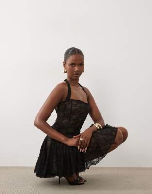 Robe courte en dentelle avec encolure américaine carrée et ourlet froncé à godets - Noir 38