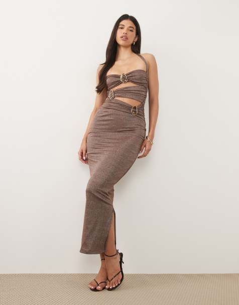 Murci - Robe longue et scintillante à découpes avec encolure américaine carrée et détail métallique - Chocolat - view 1