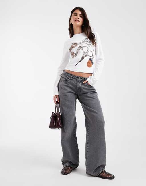 Muse Assembly graphic victoria top met lange mouwen in wit, 2 van 4