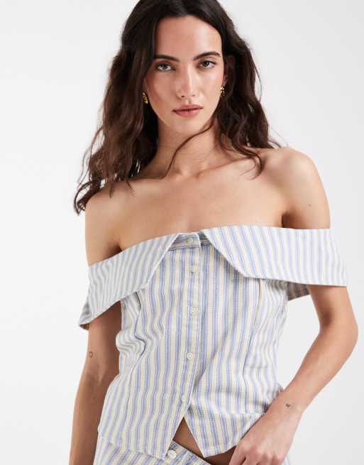 Muse Assembly - Hvid skræddersyet offshoulder-top med striber - Del af sæt, 4 af 5