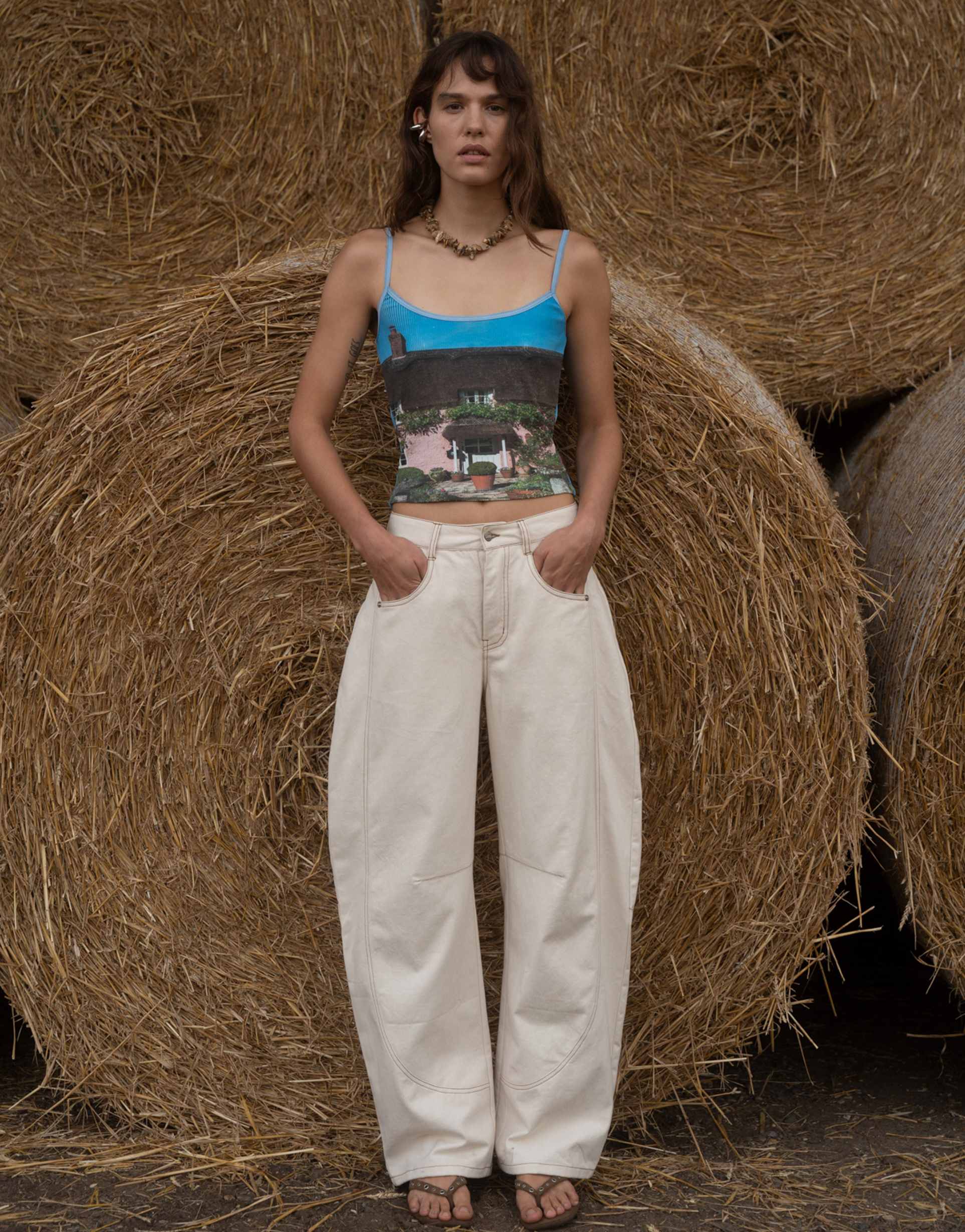 muse assembly low rise barrel jeans in ecru