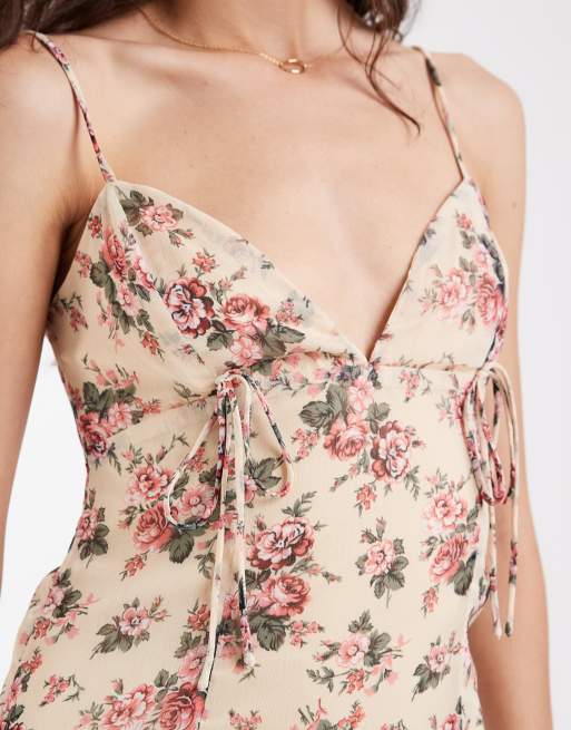 Muse Assembly - Pink midaxikjole med V-hals og asymmetrisk kant i krøllet chiffon med blomstermønster, 4 af 5