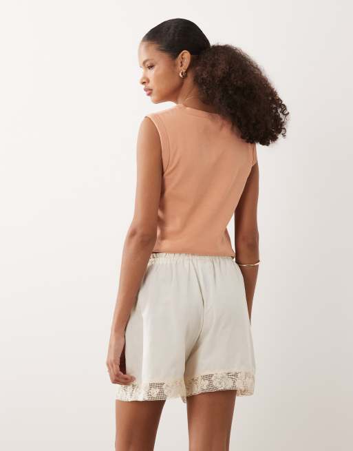 Muse Assembly Rae embroidered lace detail shorts, 5 of 6