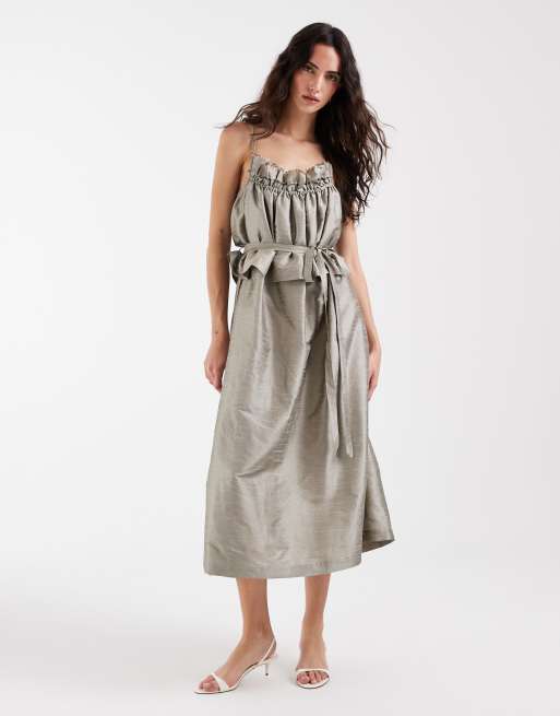 Muse Assembly - Salviegrøn midaxikjole med rynker i taft, 2 af 5