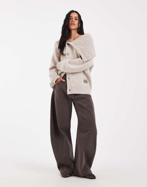 Muse Assembly vest met oversized kraag Fiona in havermoutkleur - view 1