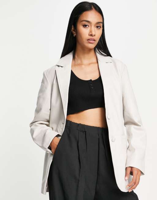 Muubaa - Blazer oversize squadrato in pelle color pietra
