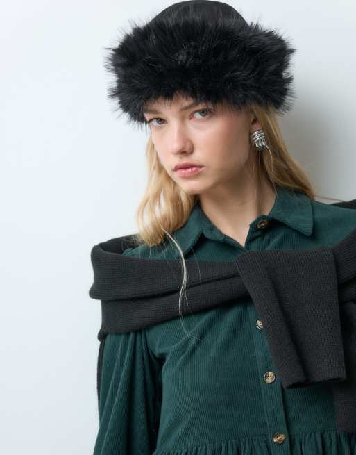My Accessories beanie hat with faux fur trim in black, 5 of 5