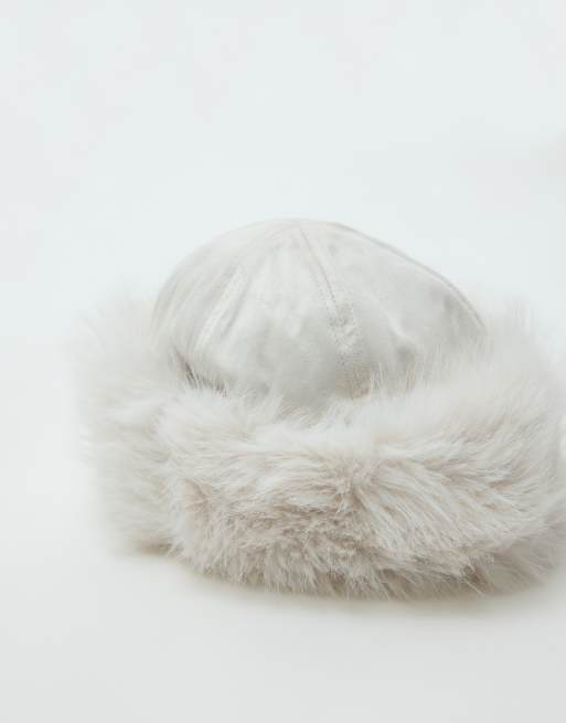 My Accessories beanie hat with faux fur trim in cream, 4 of 5