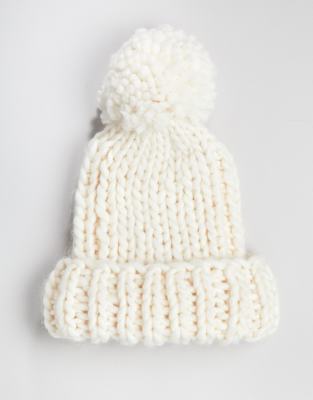 cream knit hat