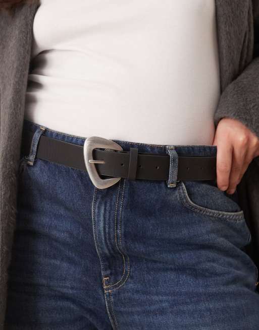 My Accessories Curve – Czarny pasek ze szczotkowaną srebrną klamrą w kolorze srebra 