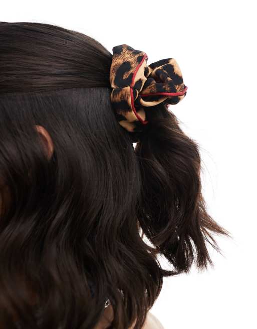My Accessories – Haargummi mit Leopardenmuster und kontrastierender roter Paspelierung, 3 von 4
