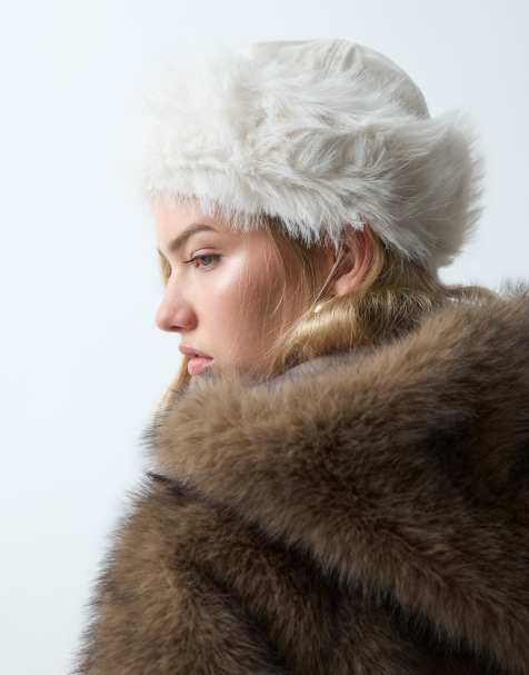 My Accessories hue med imiteret pelskant i creme - view 1