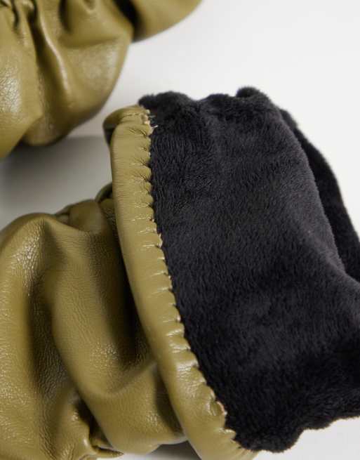 My Accessories lange gerimpelde handschoenen van imitatieleer in olijfgroen, 2 van 3