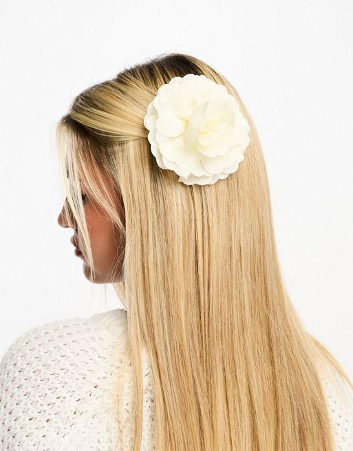 My Accessories London – Biała szyfonowa spinka do włosów w kształcie kwiatu