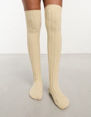 London cable knit long socks in cream-White