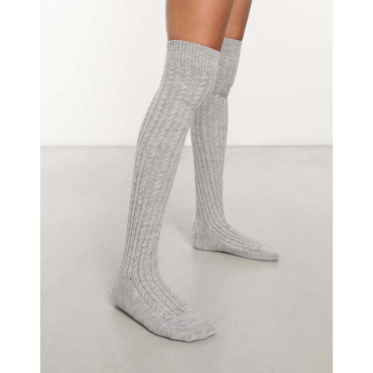 Hue Chunky Cable Knit Tights in White