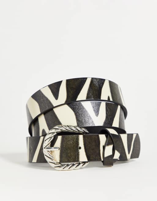 My Accessories London Curve - Heup- en tailleriem met zilveren gesp in zebraprint