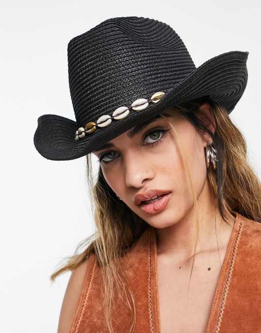 My Accessories London – Czarny regulowany słomkowy kapelusz kowbojski z wykończeniem z muszelek