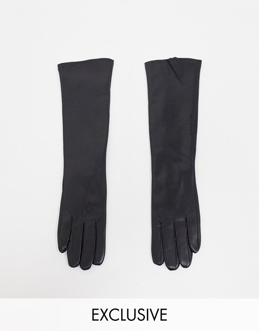 My Accessories London Exclusive gloves with leather look long touch screen slouch in black