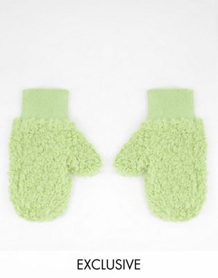 My Accessories London Exclusive mittens in lime borg