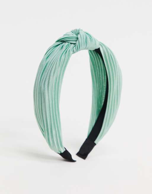 My Accessories London – Exclusive – Plissiertes Haarband in Salbeigrün mit Knotendetail, 2 von 4