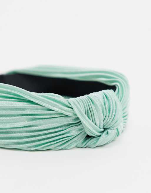 My Accessories London – Exclusive – Plissiertes Haarband in Salbeigrün mit Knotendetail, 3 von 4