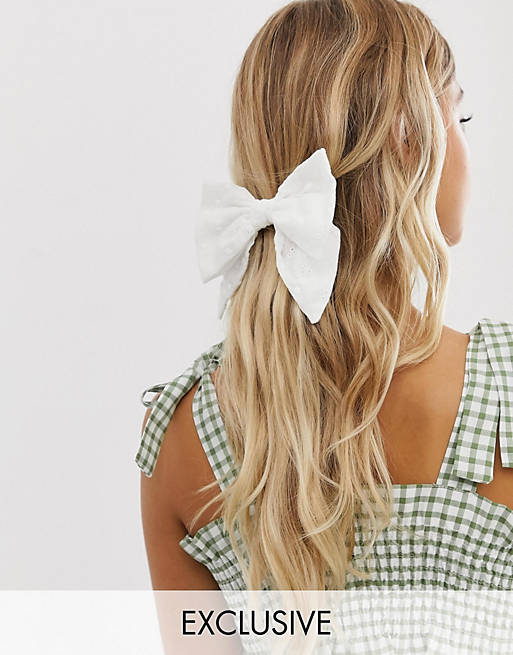 White Broderie Anglaise cute Pin up Hair Bow Clip 