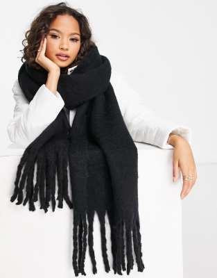 My Accessories London Supersoft Blanket Scarf In Black