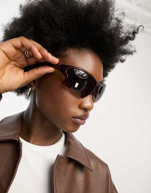 My Accessories London – Visor-Sonnenbrille mit Racer-Design ganz in Braun