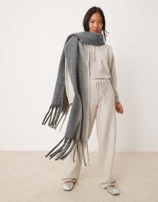 My Accessories My Accessories super soft oversized two-tone blanket scarf in grey