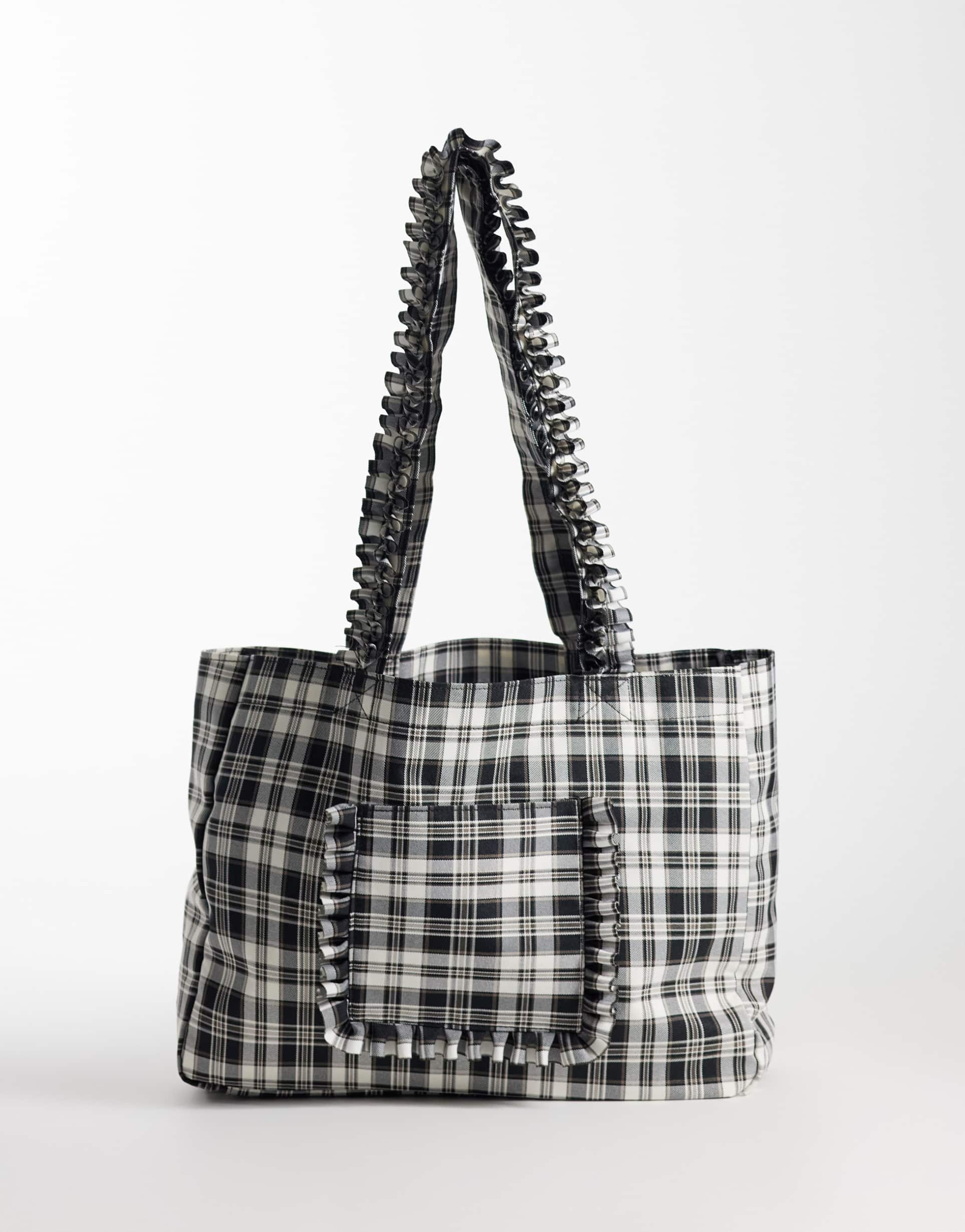 my accessories tote bag with ruffles in gray plaid