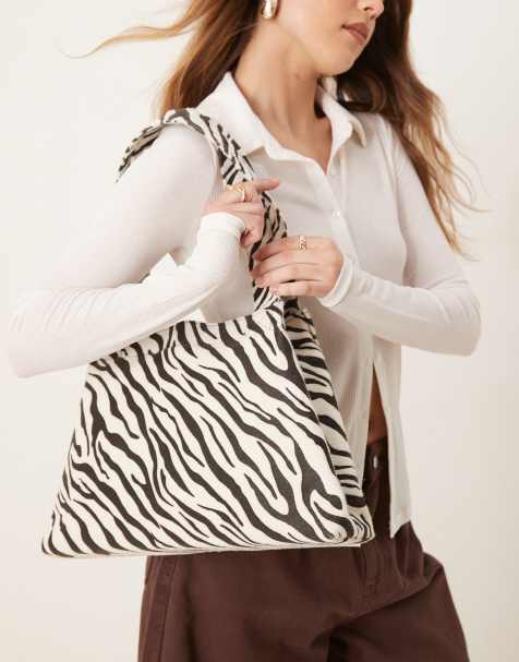 My Accessories – Trapezowa torebka na ramię w paski zebry - view 1