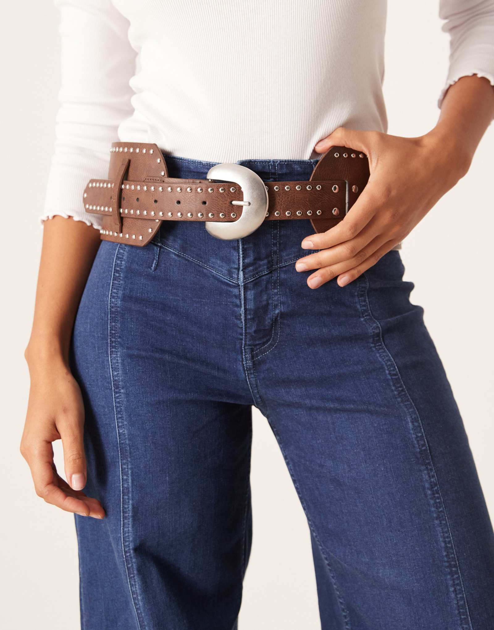 Мои аксессуары широкий коричневый пояс с заклепками