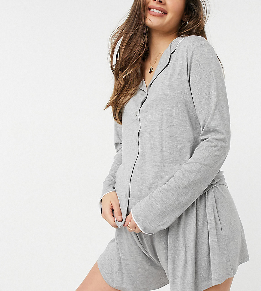 фото Мягкий пижамный комплект серого цвета из рубашки с длинными рукавами и шорт missguided maternity-серый