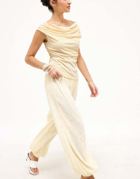 NA-KD – Ärmelloses Oberteil in Hellgelb mit drapierter Vorderseite - view 1