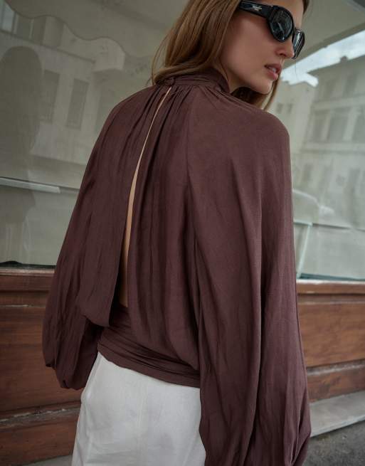 NA-KD Balloon sleeve open back blouse in plum, 2 of 5