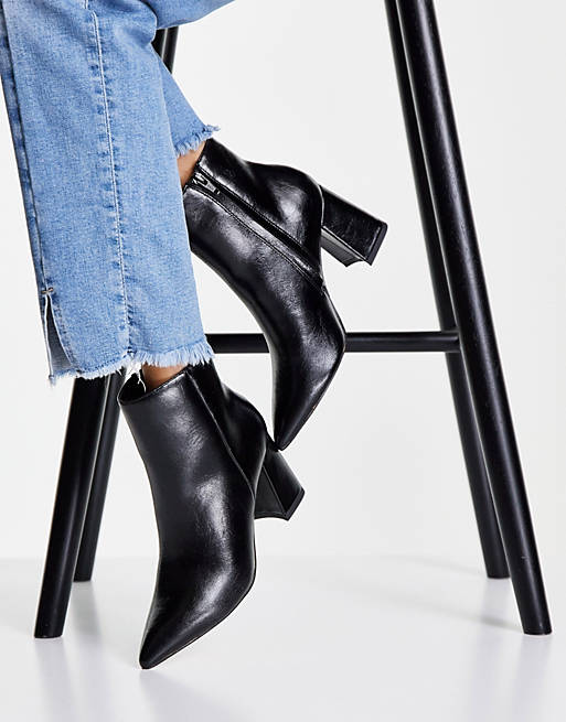 NA-KD basic structured glossy boots in black