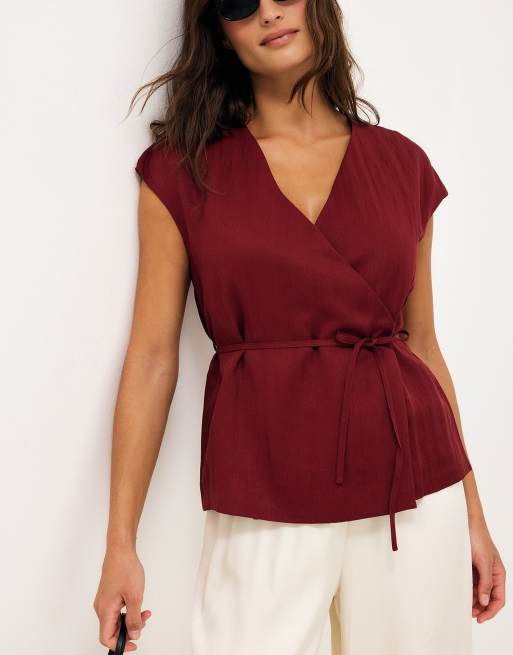 NA-KD Belted wrap top in dark red, 2 of 5