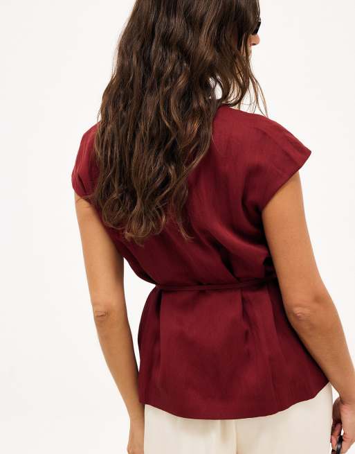 NA-KD Belted wrap top in dark red, 3 of 5