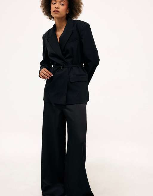NA-KD blazer regular ceinturé noir, 3 de 3