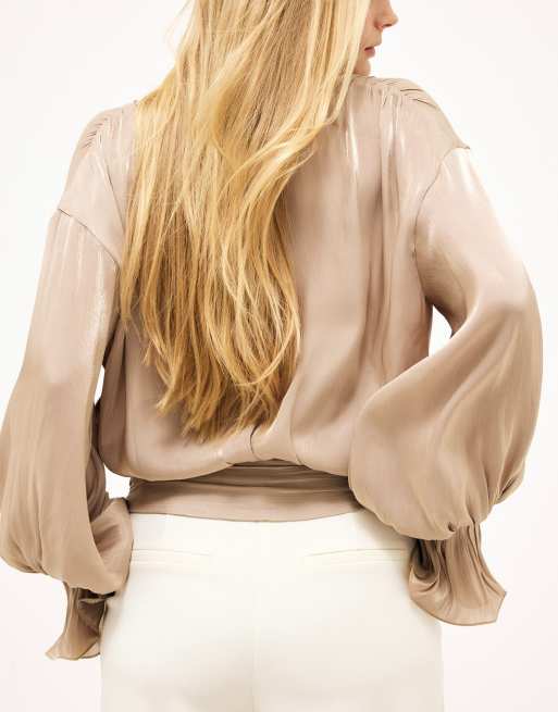 NA-KD blouse à taille froncée et volantée en beige clair, 3 de 5