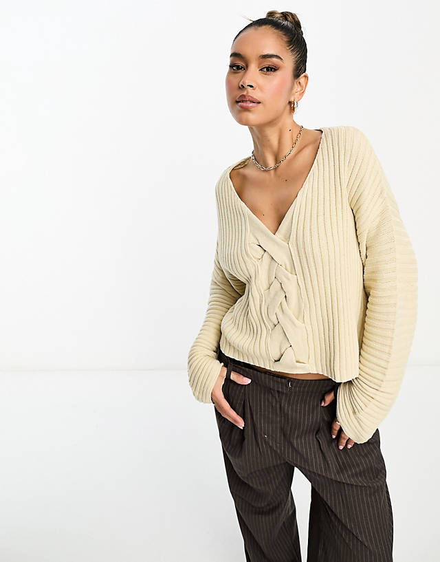 NA-KD - braided knitted sweater in beige