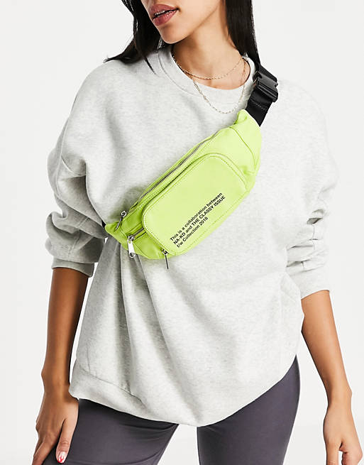 NA-KD bumbag in lime
