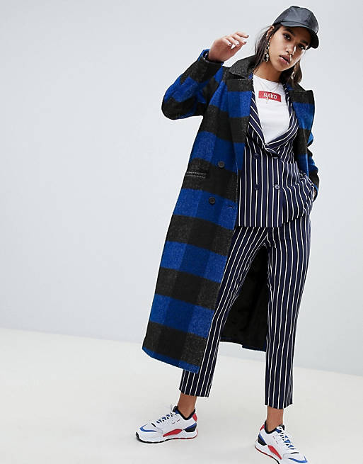 Na-kd check lightweight coat in black and blue | ASOS