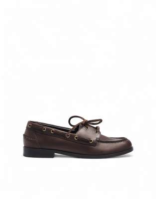  Chunky leather loafers 