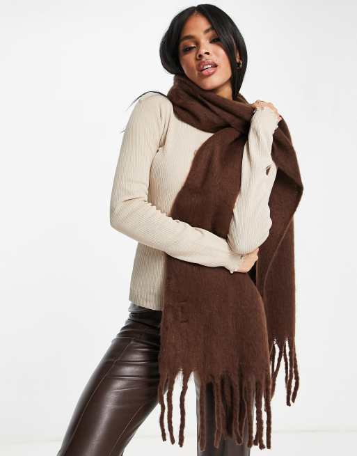 NA-KD chunky soft scarf in brown