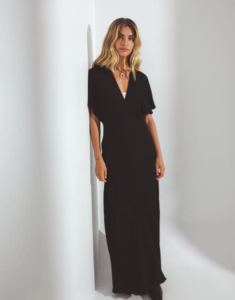 NA-KD Crinkle short sleeve maxi dress in black - view 1