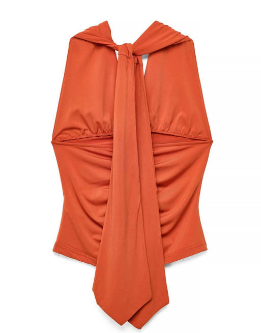 NA-KD drapiertes Neckholder-Top in Rostorange, 5 von 5